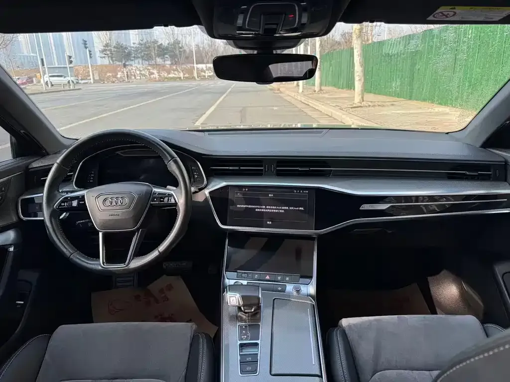 Audi A6L 2021 из CN, фото 3
