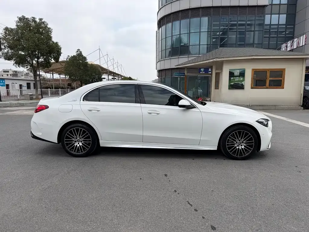 Mercedes-Benz C-Class — фото 4