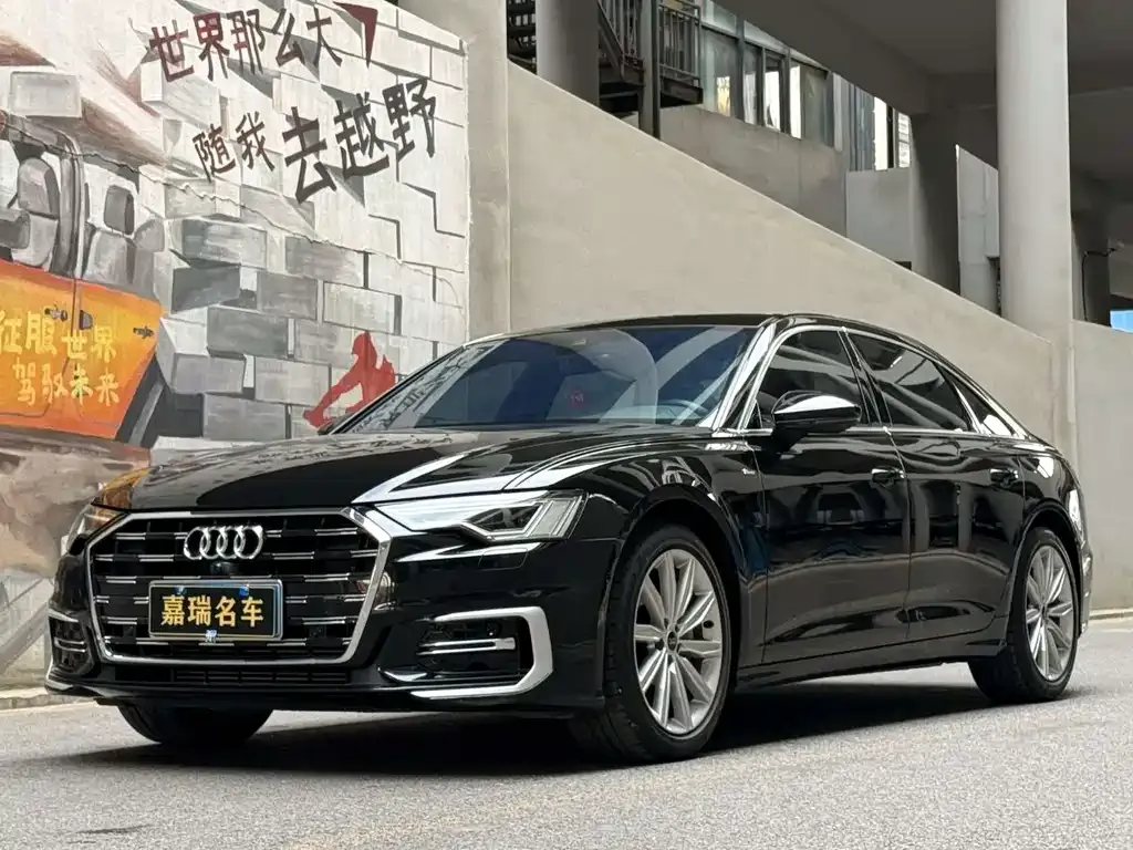 Audi A6L — фото 1