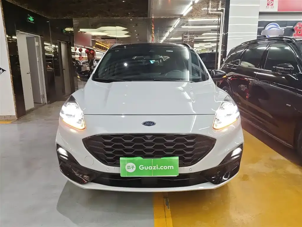 Ford Escape 2023 из CN, фото 8