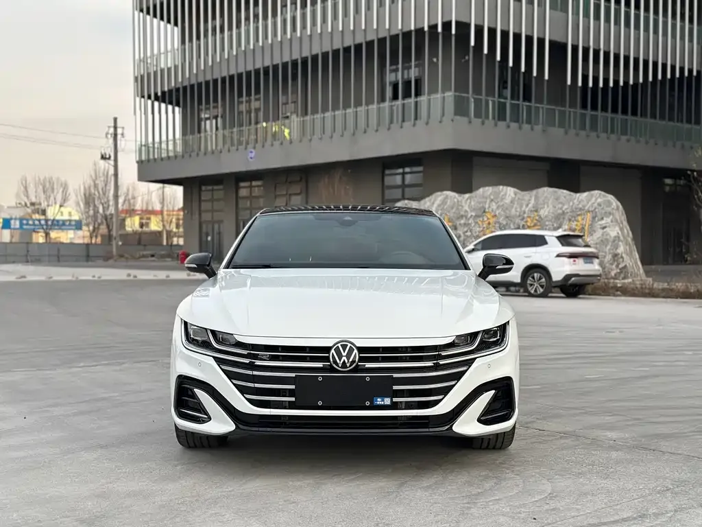Volkswagen CC 2023 из CN, фото 4