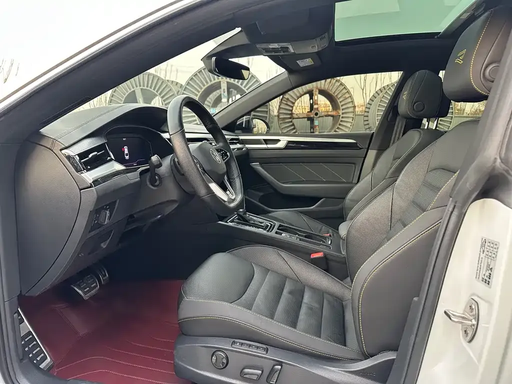 Volkswagen CC 2023 из CN, фото 5