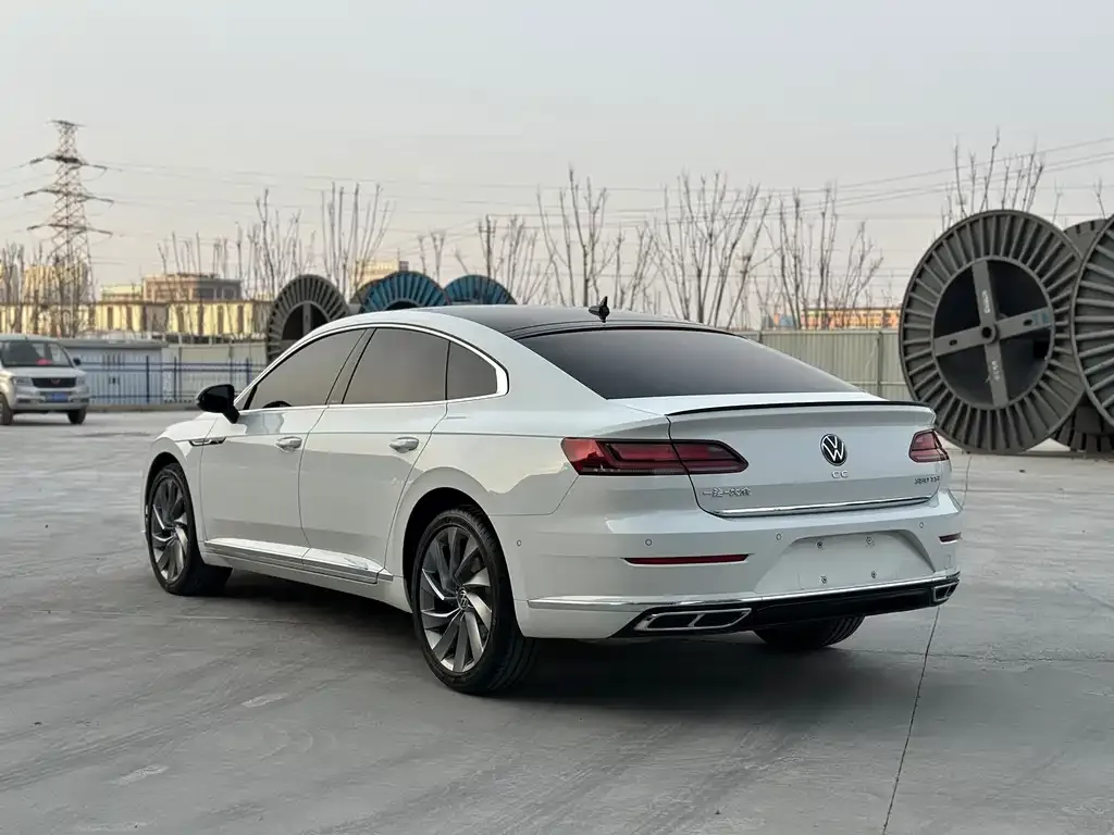 Volkswagen CC 2023 из CN, фото 7