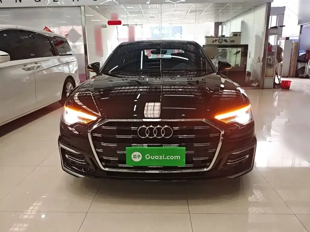 Audi A6L 2024 из CN, фото 2