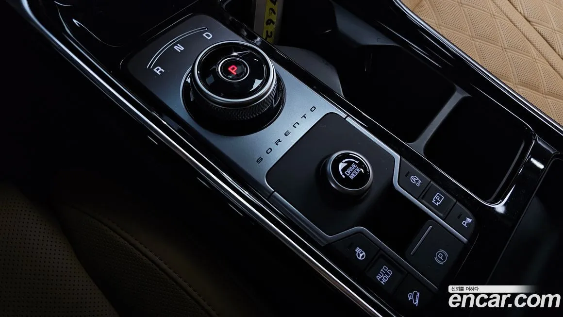 Kia Sorento — фото 7