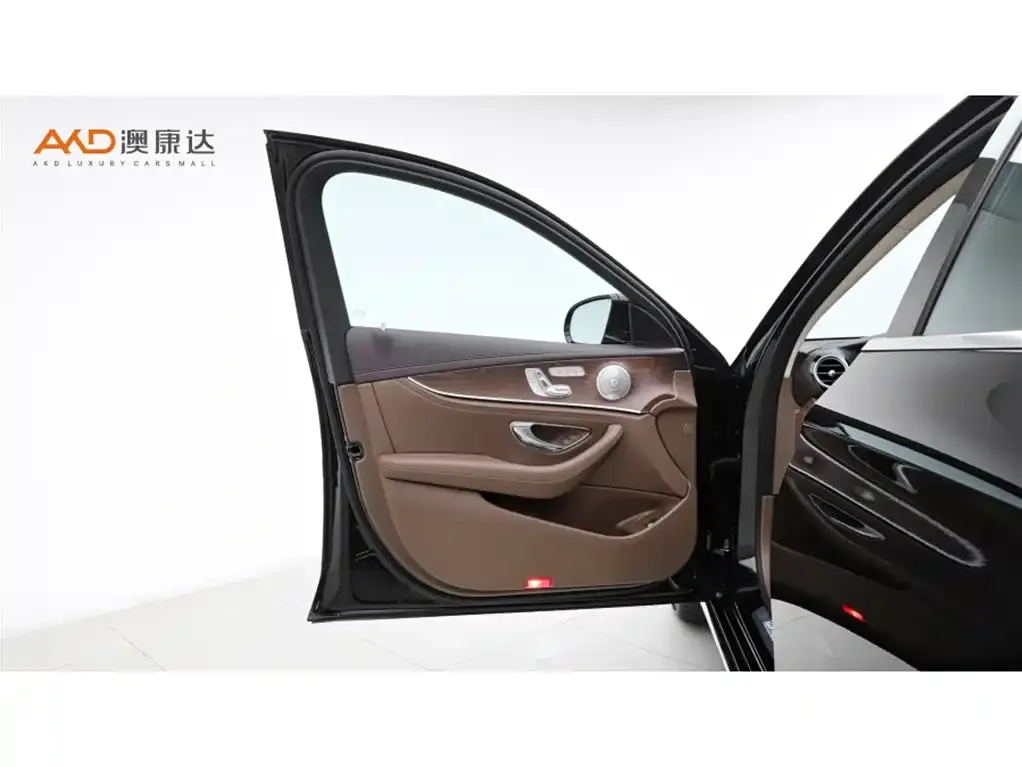 Mercedes-Benz E-Class 2023 из CN, фото 8