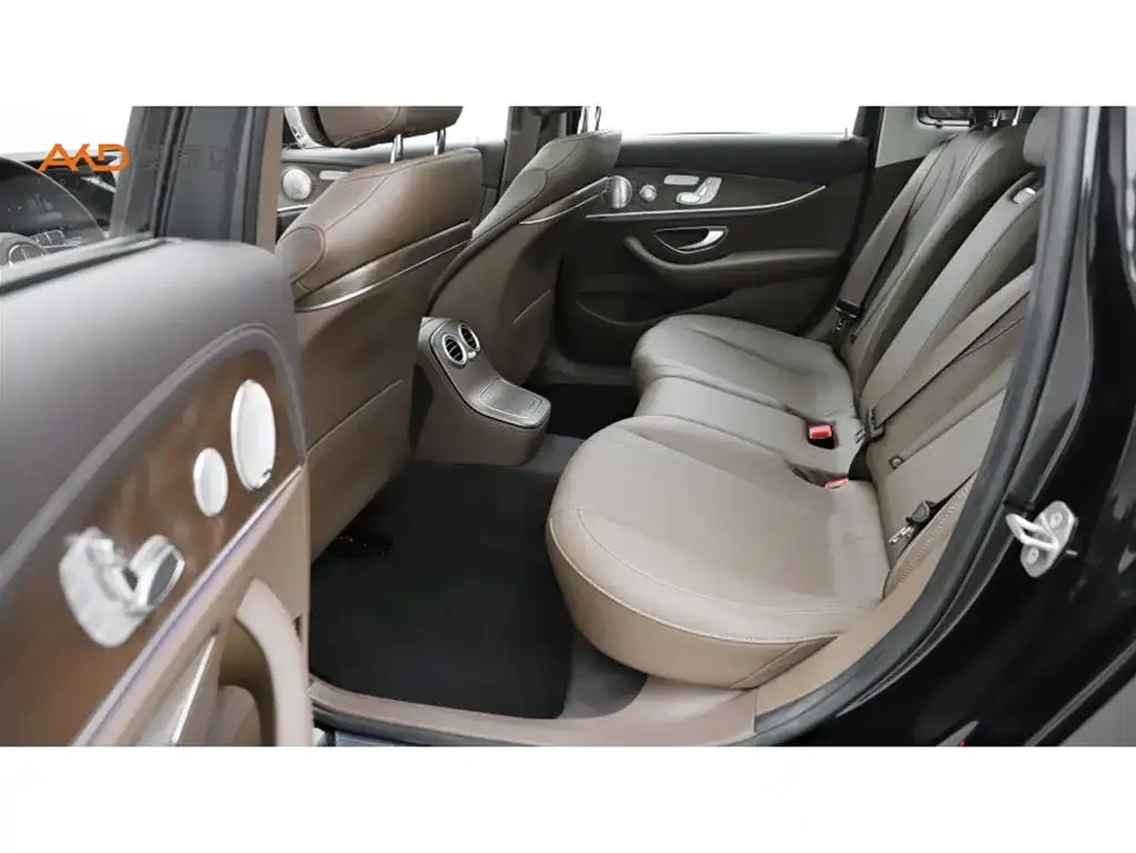 Mercedes-Benz E-Class 2023 из CN, фото 10
