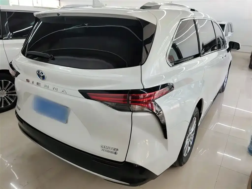 Toyota Sienna 2023 из CN, фото 6