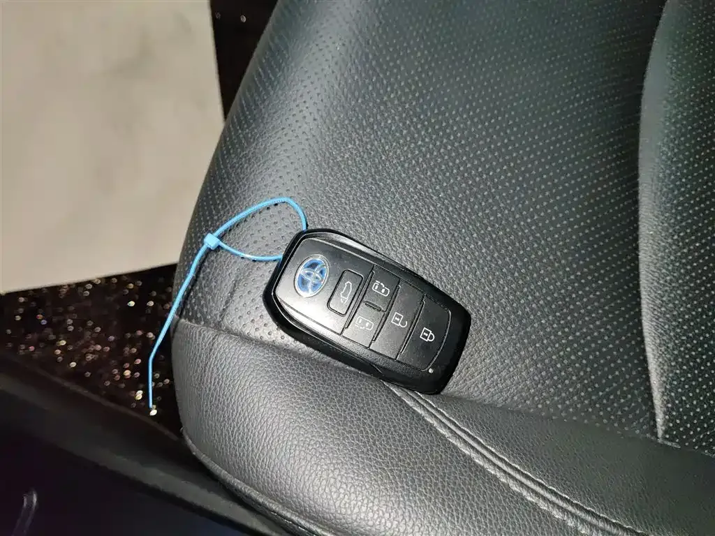 Toyota Sienna 2023 из CN, фото 7