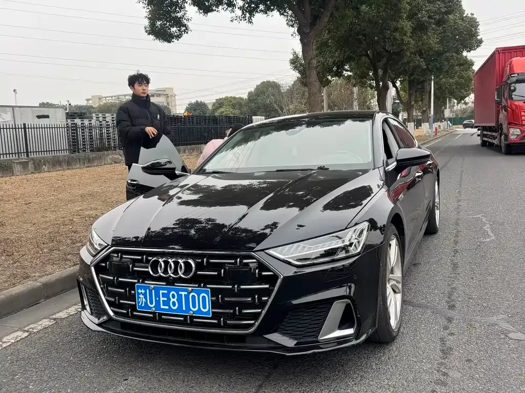 Audi A7L 2024 из CN, фото 1