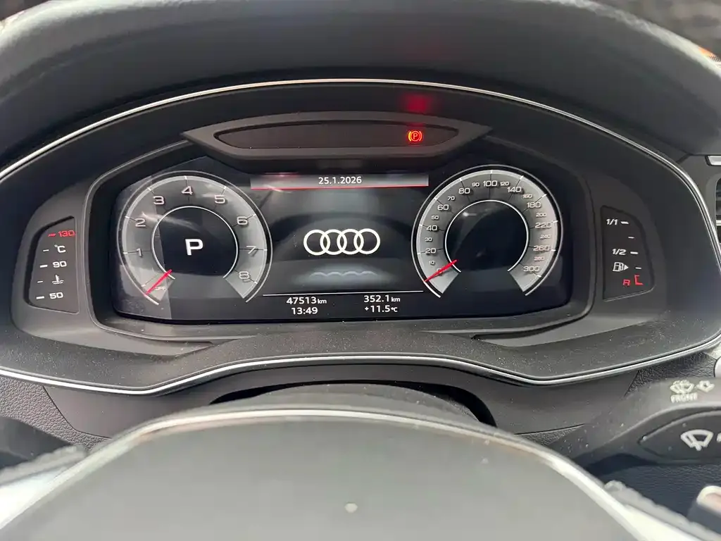 Audi A7L 2024 из CN, фото 7