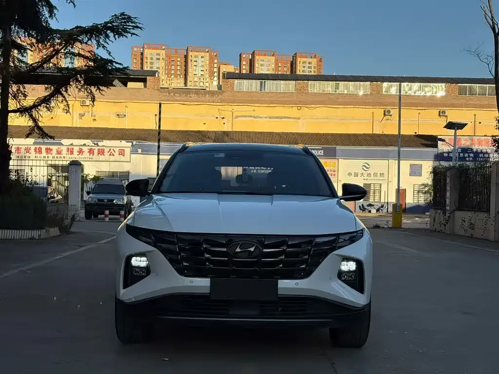 Hyundai Tucson — фото 1