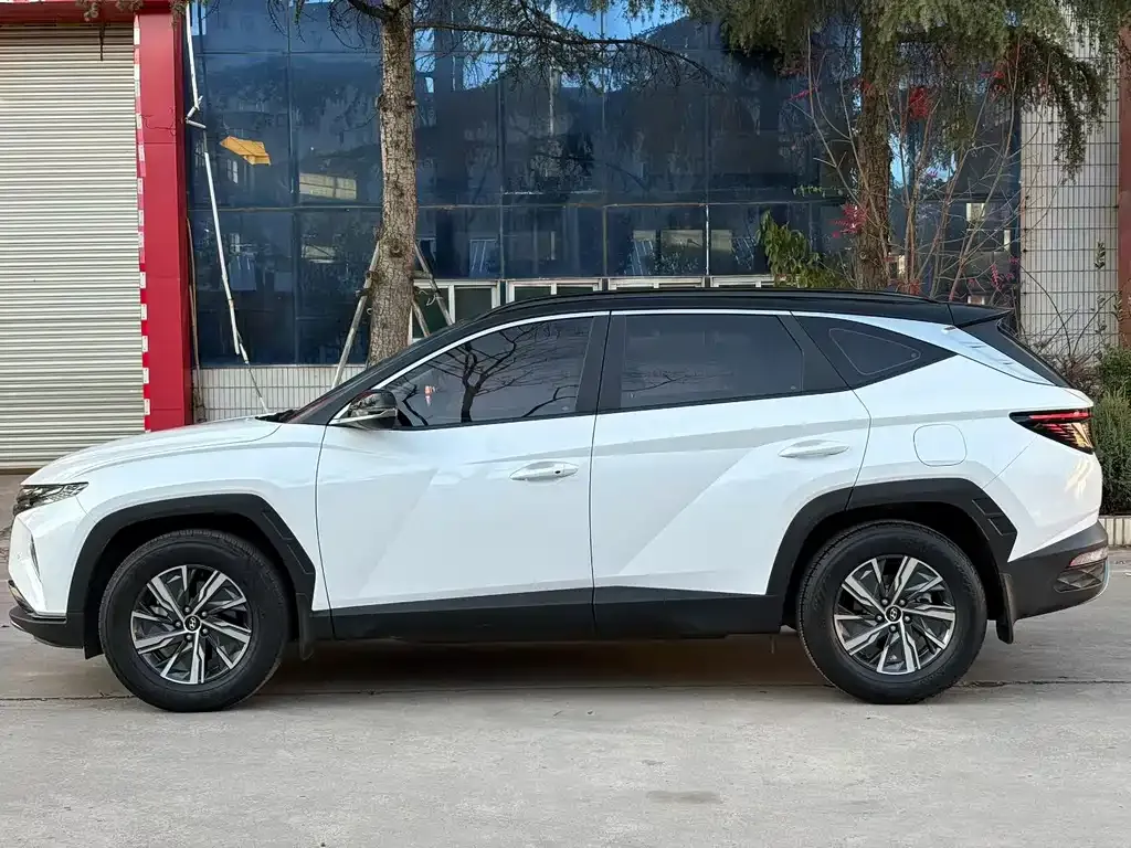 Hyundai Tucson — фото 8