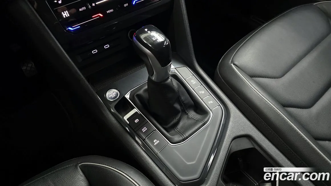 Volkswagen Tiguan — фото 7