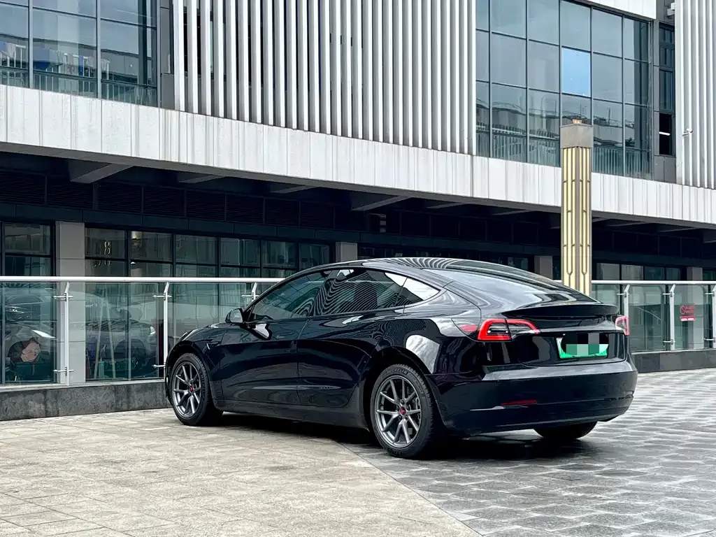 Tesla Model 3 2022 из CN, фото 2