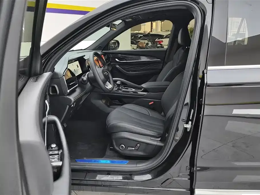 Geely Xingyue L 2025 из CN, фото 5