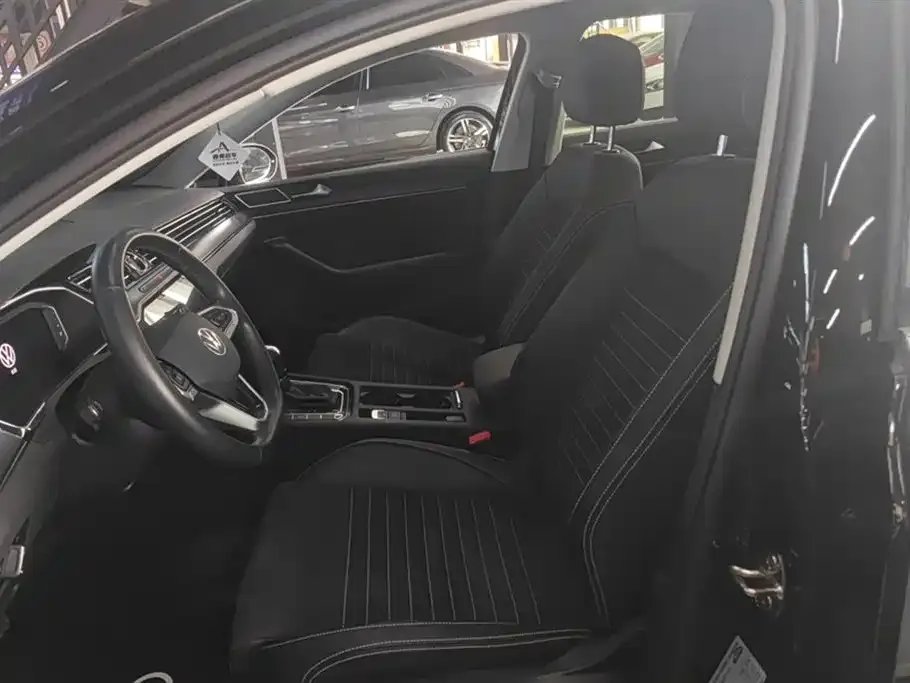 Volkswagen Magotan 2022 из CN, фото 8