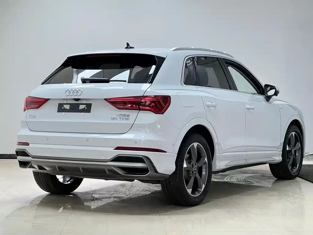 Audi Q3 2022 из CN, фото 8