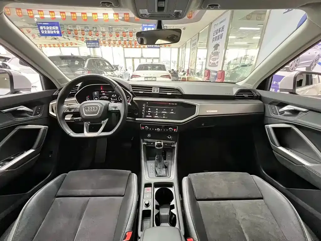 Audi Q3 2022 из CN, фото 10