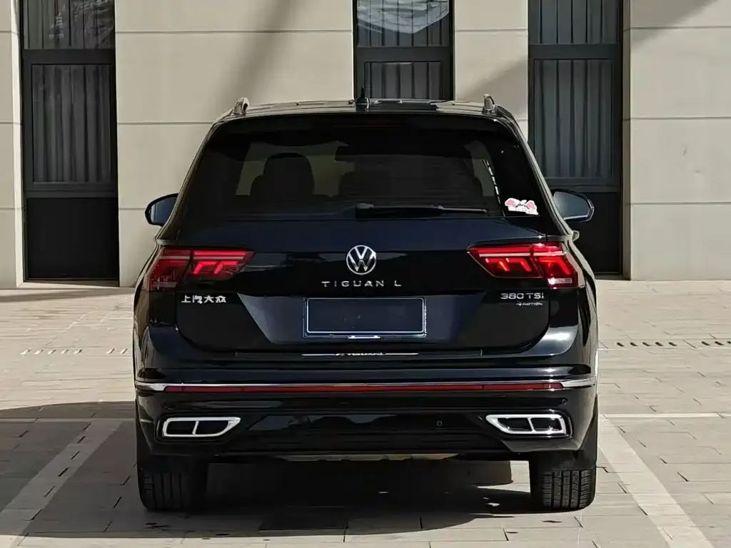 Volkswagen Tiguan L — фото 2