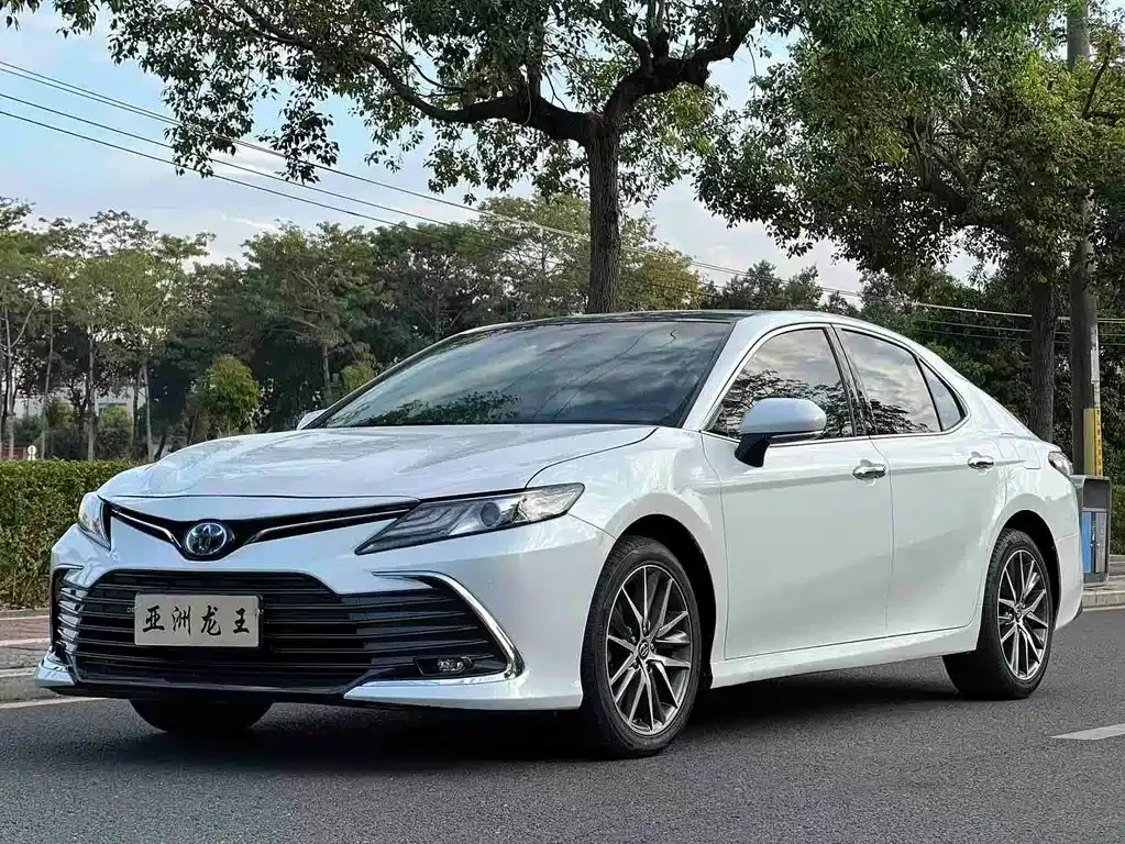 Toyota Camry 2022 из CN, фото 1