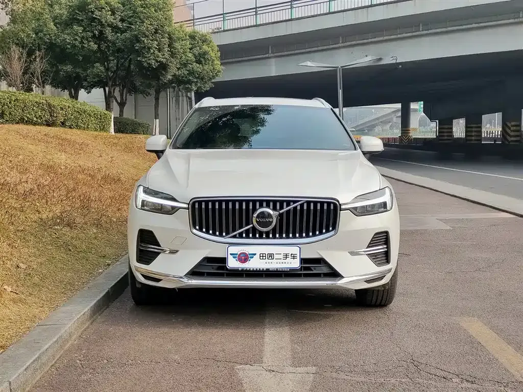 Volvo XC60 2023 из CN, фото 5
