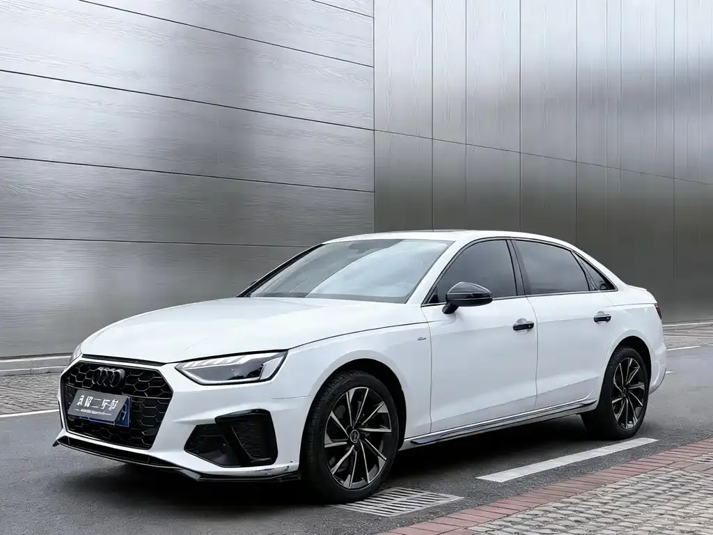 Audi A4L 2023 из CN, фото 1