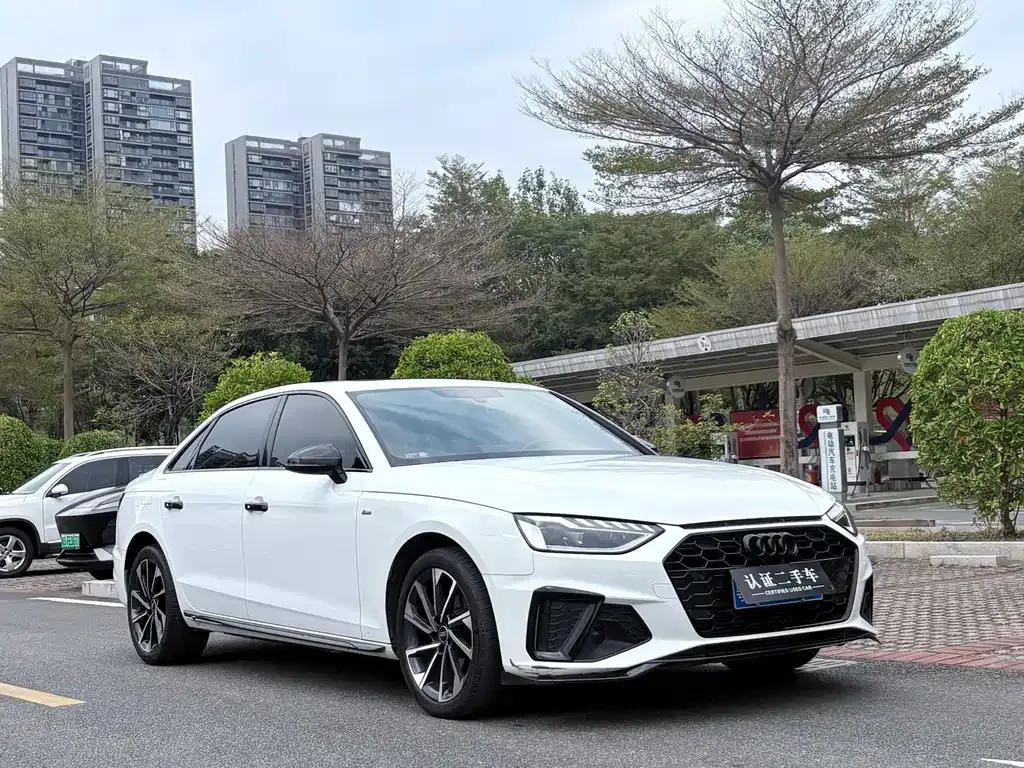 Audi A4L 2023 из CN, фото 10