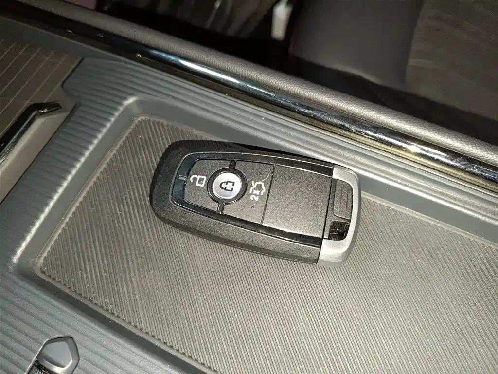 Ford Mondeo 2024 из CN, фото 4