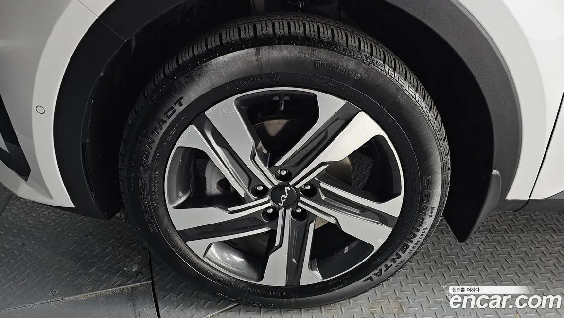 Kia Sorento — фото 10