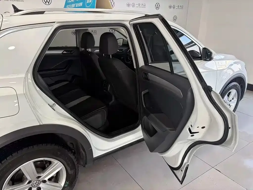 Volkswagen T-Roc 2021 из CN, фото 6