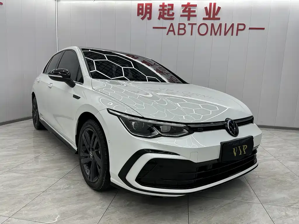 Volkswagen Golf 2023 из CN, фото 5