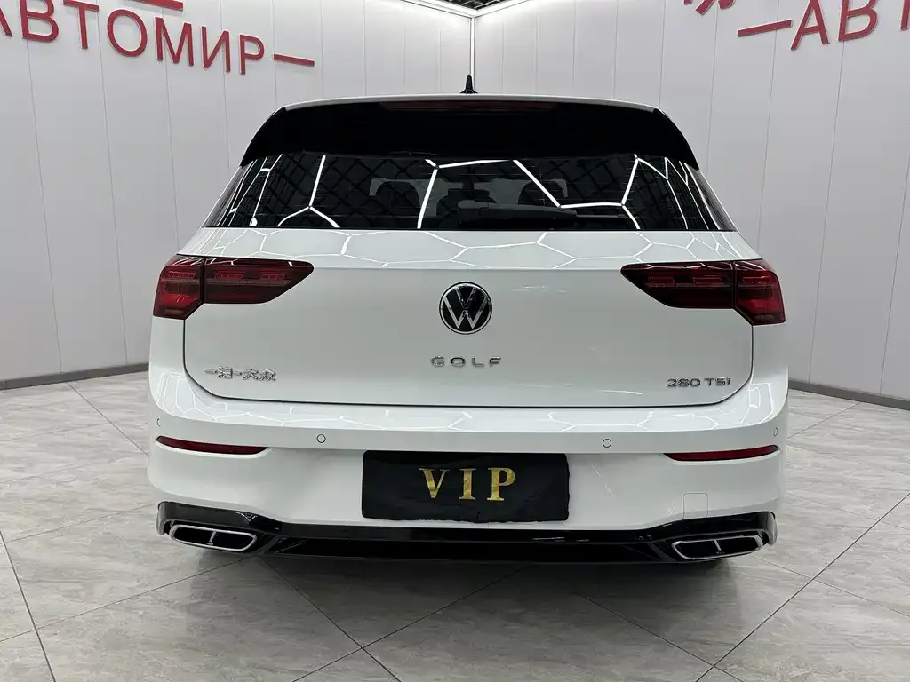 Volkswagen Golf 2023 из CN, фото 4