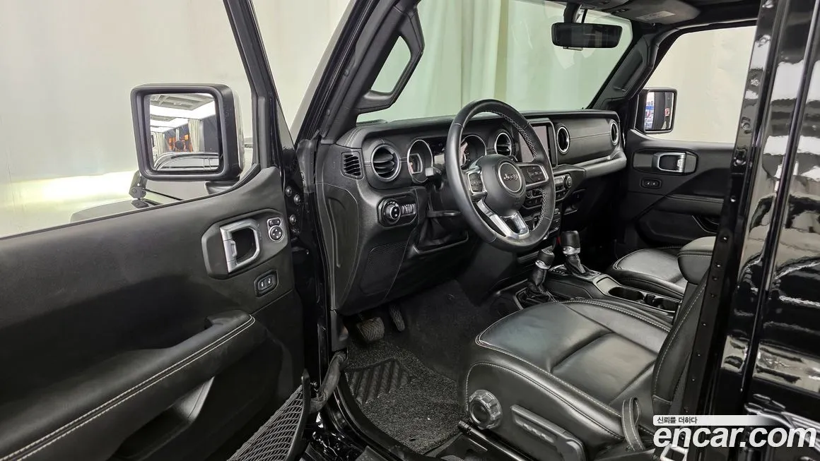 Jeep Wrangler 2021 из KR, фото 5