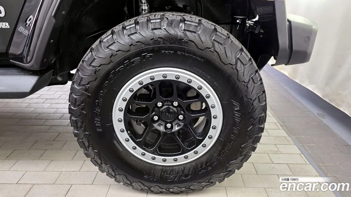 Jeep Wrangler 2021 из KR, фото 7