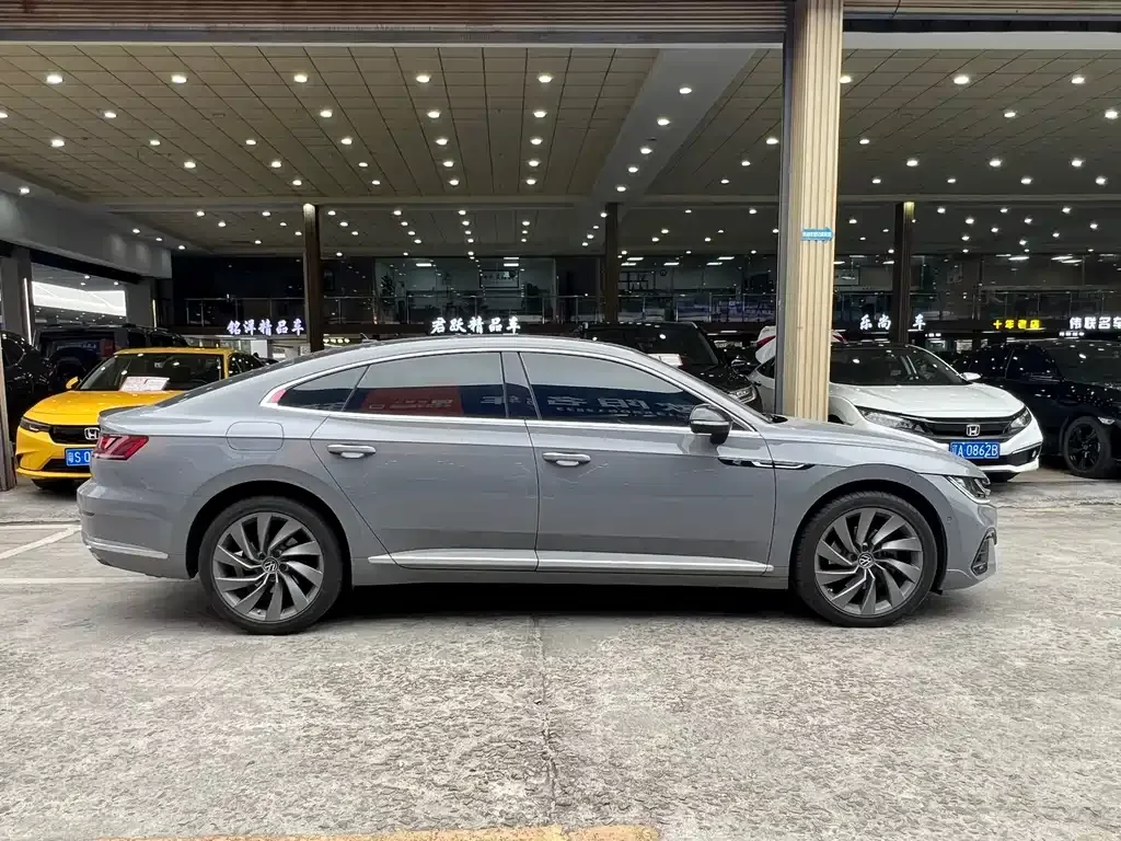 Volkswagen CC 2024 из CN, фото 6