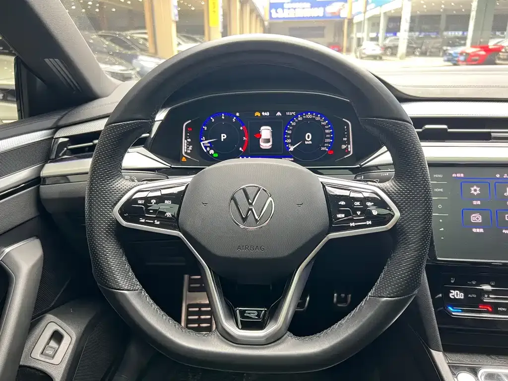 Volkswagen CC 2024 из CN, фото 8