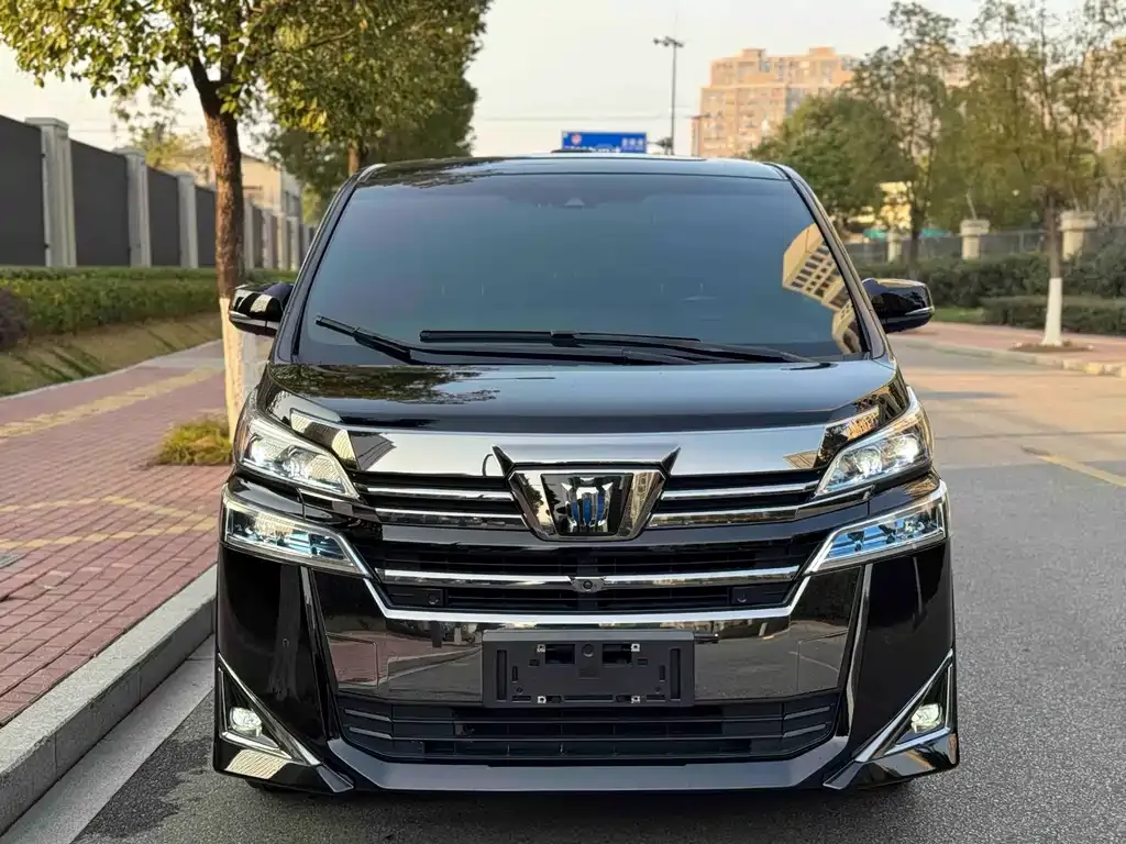 Toyota Vellfire 2021 из CN, фото 5