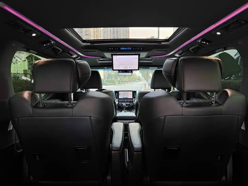 Toyota Vellfire 2021 из CN, фото 9