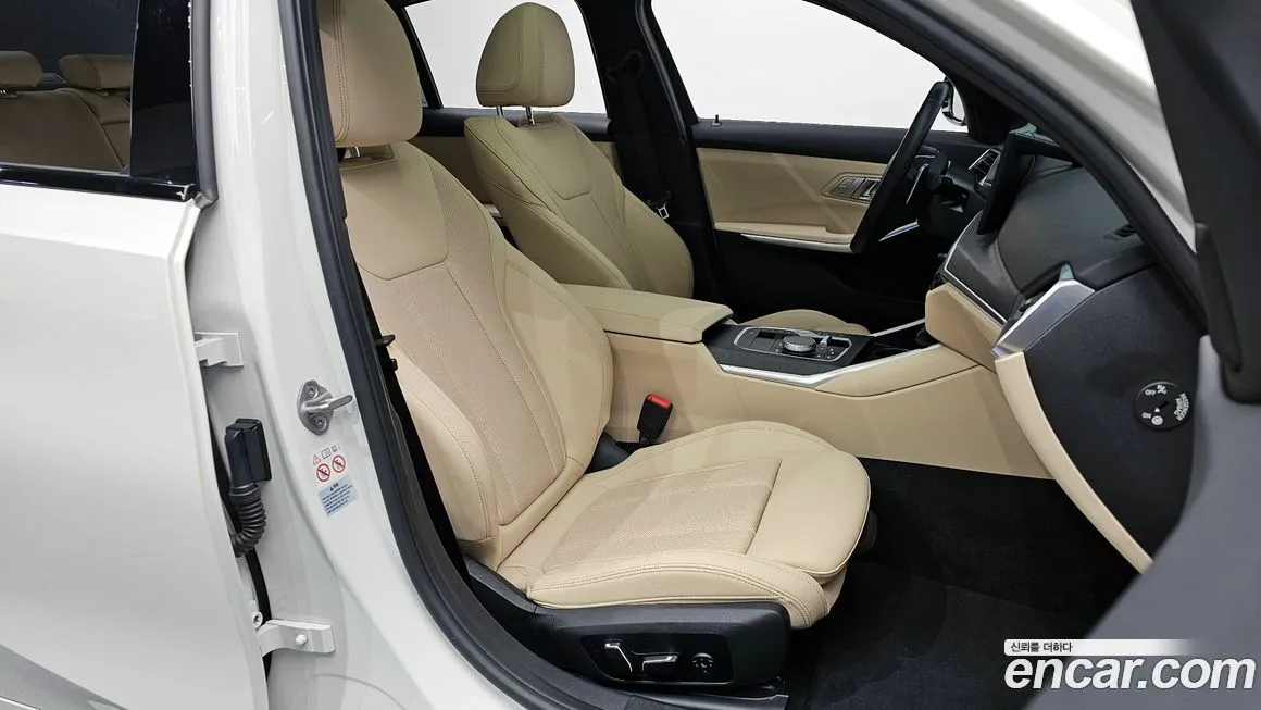 BMW 3-Series 2024 из KR, фото 5