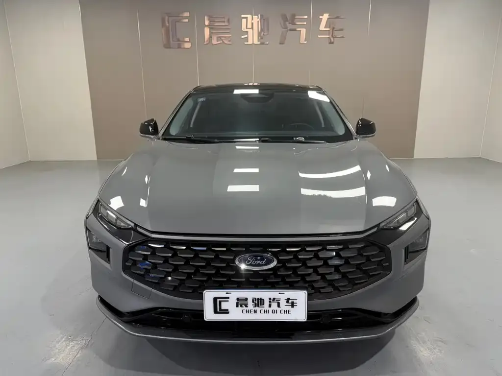 Ford Mondeo 2023 из CN, фото 2