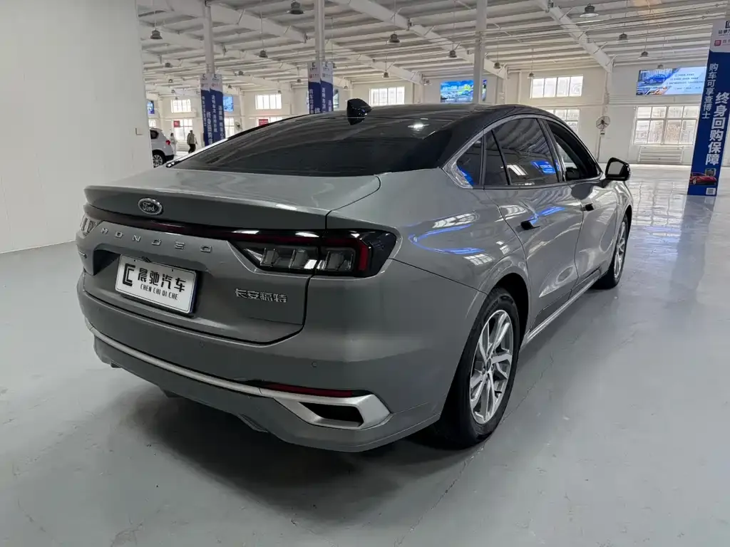 Ford Mondeo 2023 из CN, фото 4