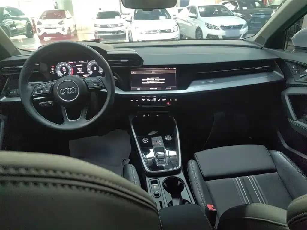 Audi A3 2023 из CN, фото 8