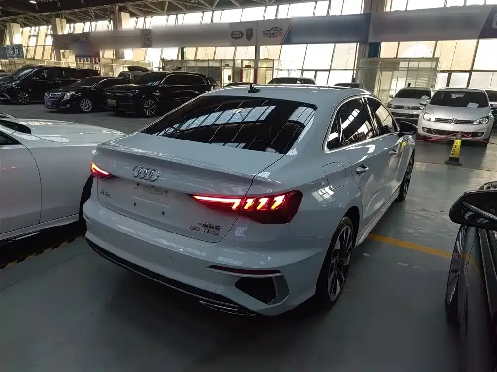 Audi A3 2023 из CN, фото 9