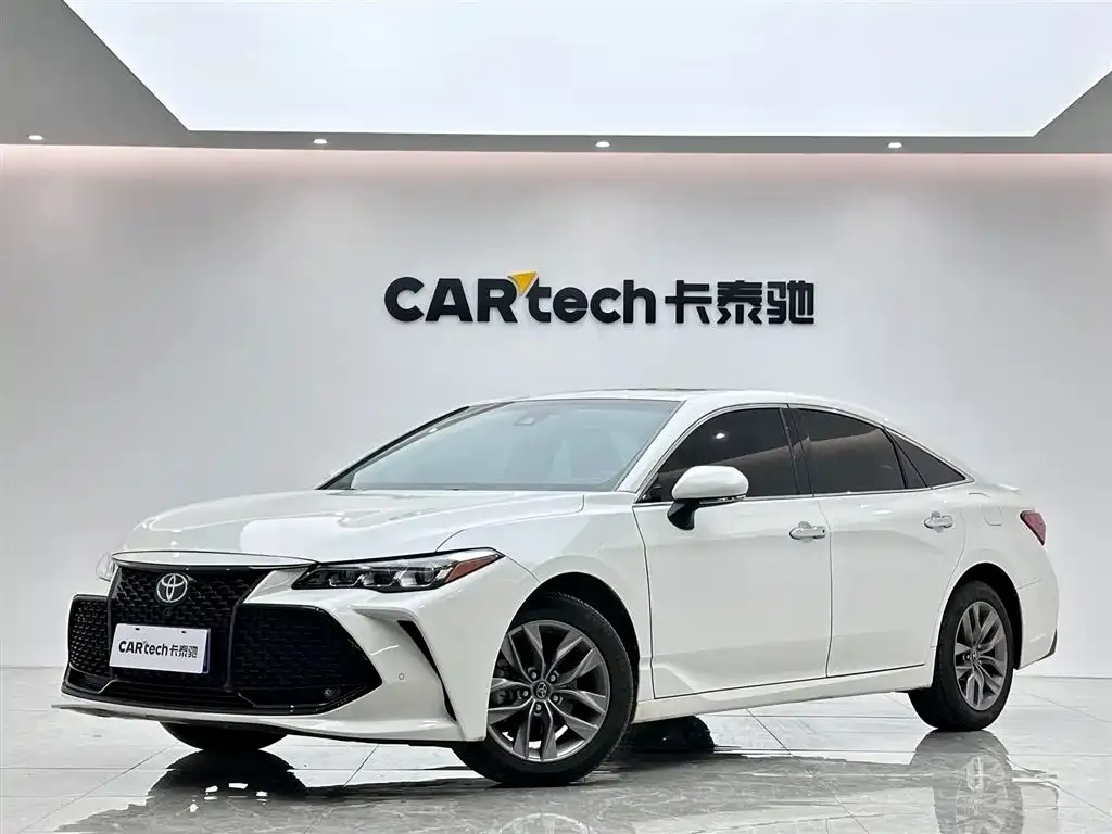 Toyota Avalon 2021 из CN, фото 1