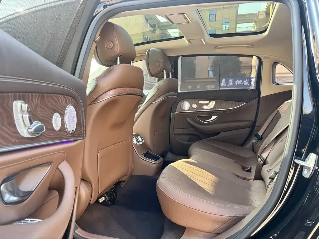 Mercedes-Benz E-Class 2023 из CN, фото 9