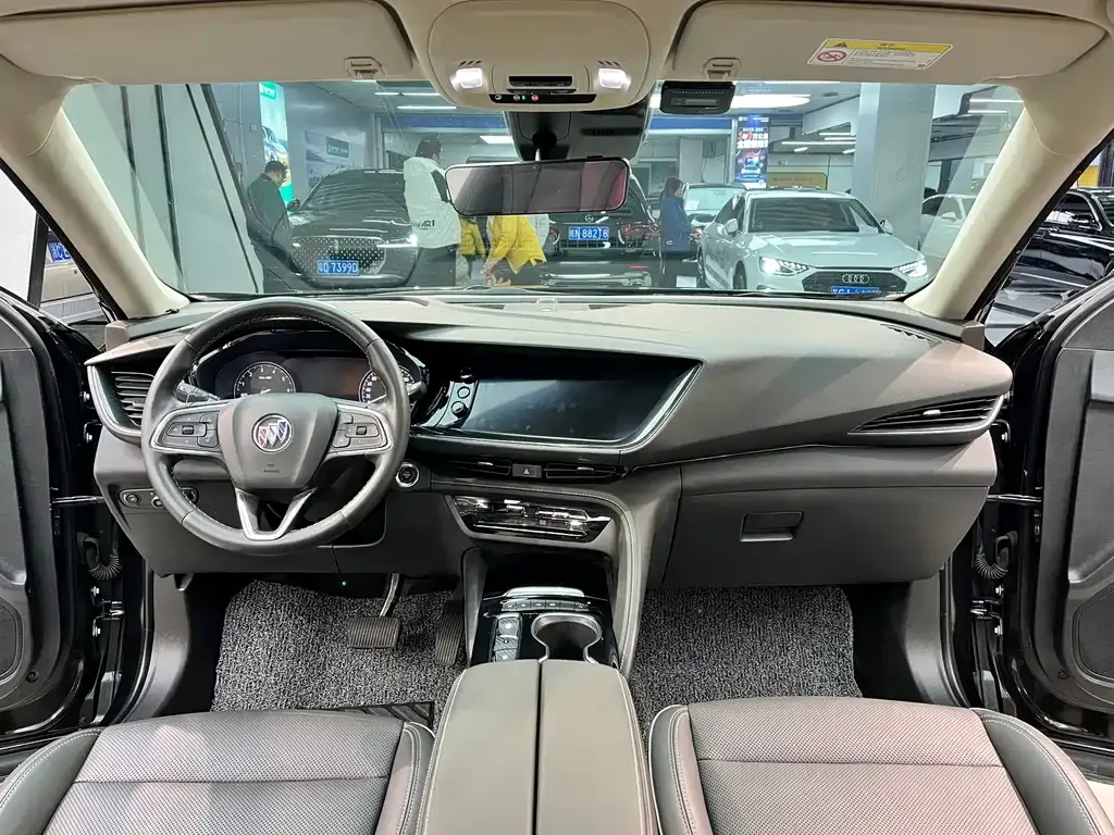 Buick Envision Plus — фото 6