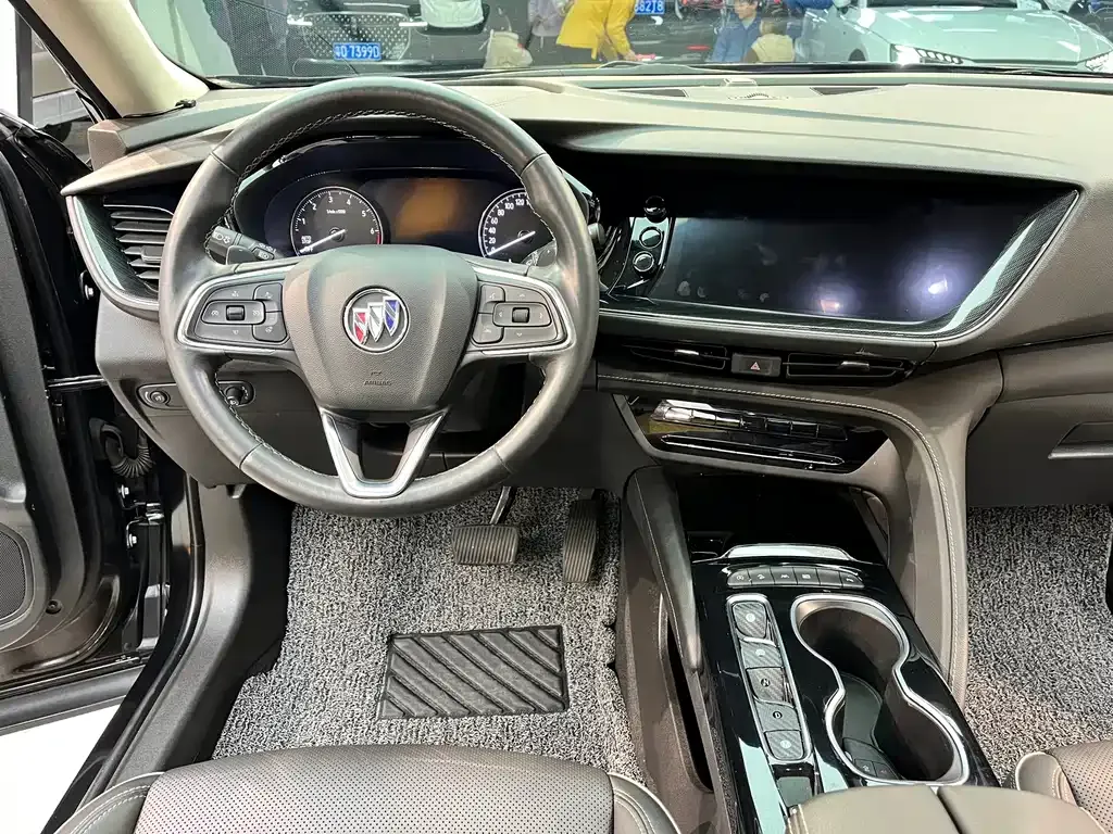 Buick Envision Plus — фото 10