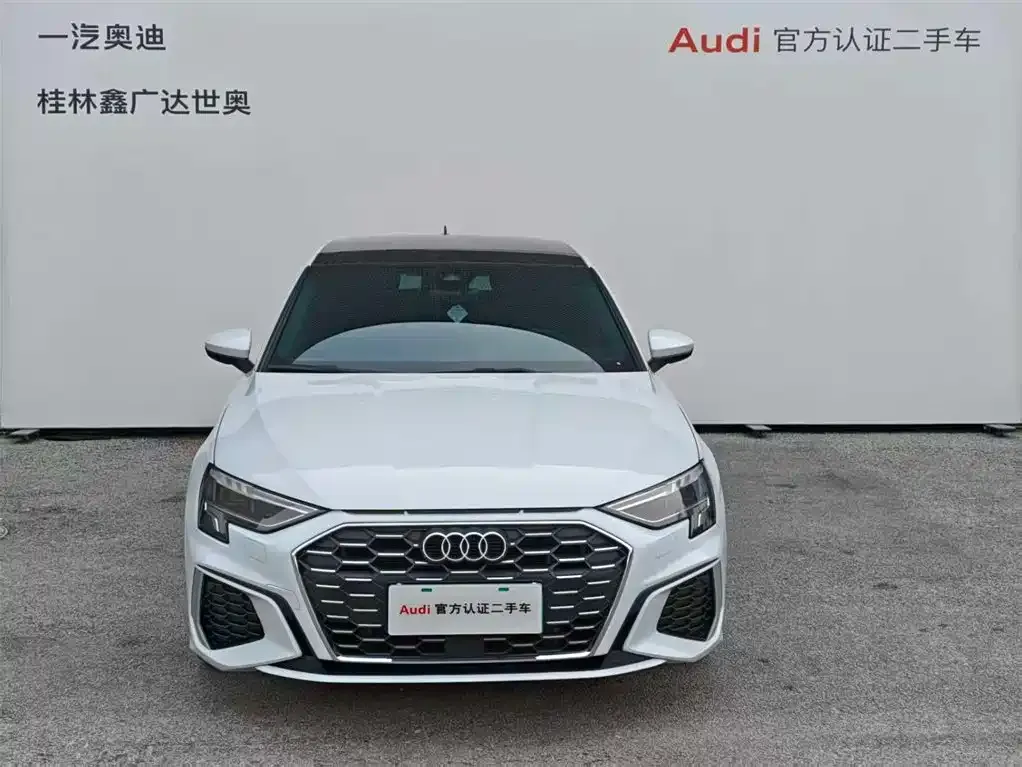 Audi A3 2024 из CN, фото 1