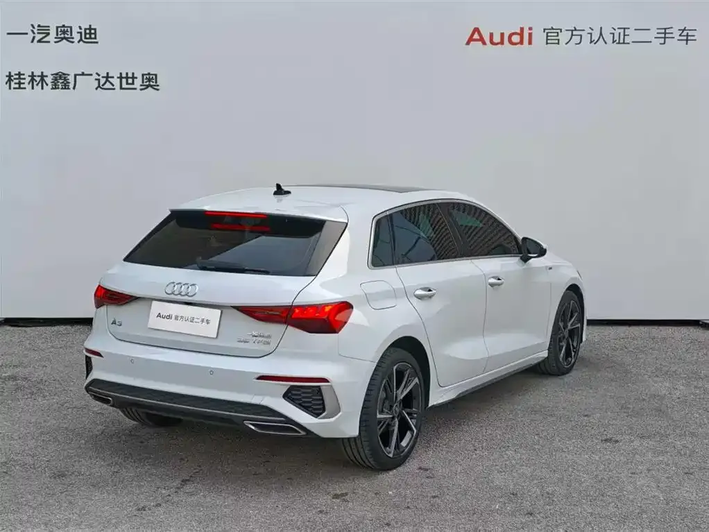 Audi A3 2024 из CN, фото 8